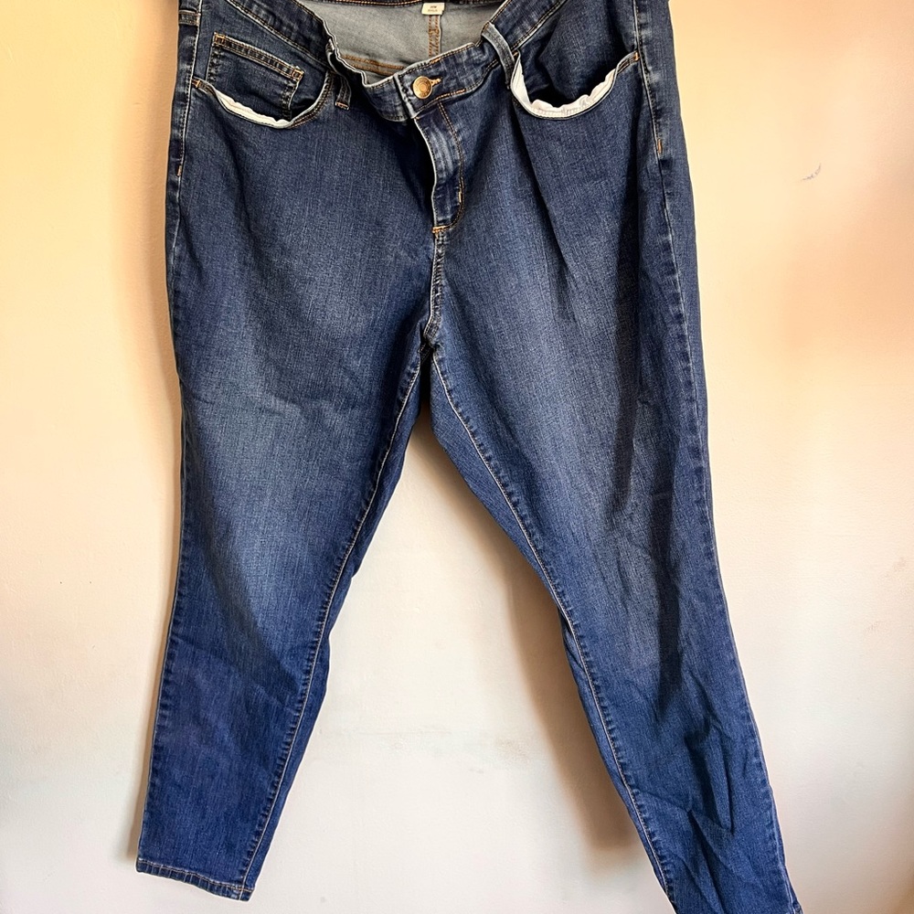 20W skinny legged jeans
